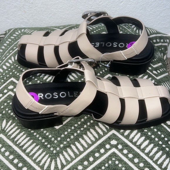 Aerosoles Women's Sport Strapped Sandals - Picture 5 of 12